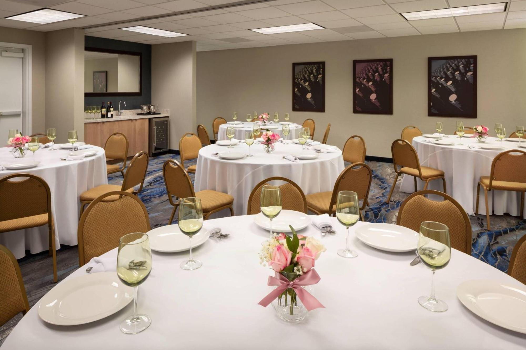 Fairfield And By Marriott American Canyon 3*