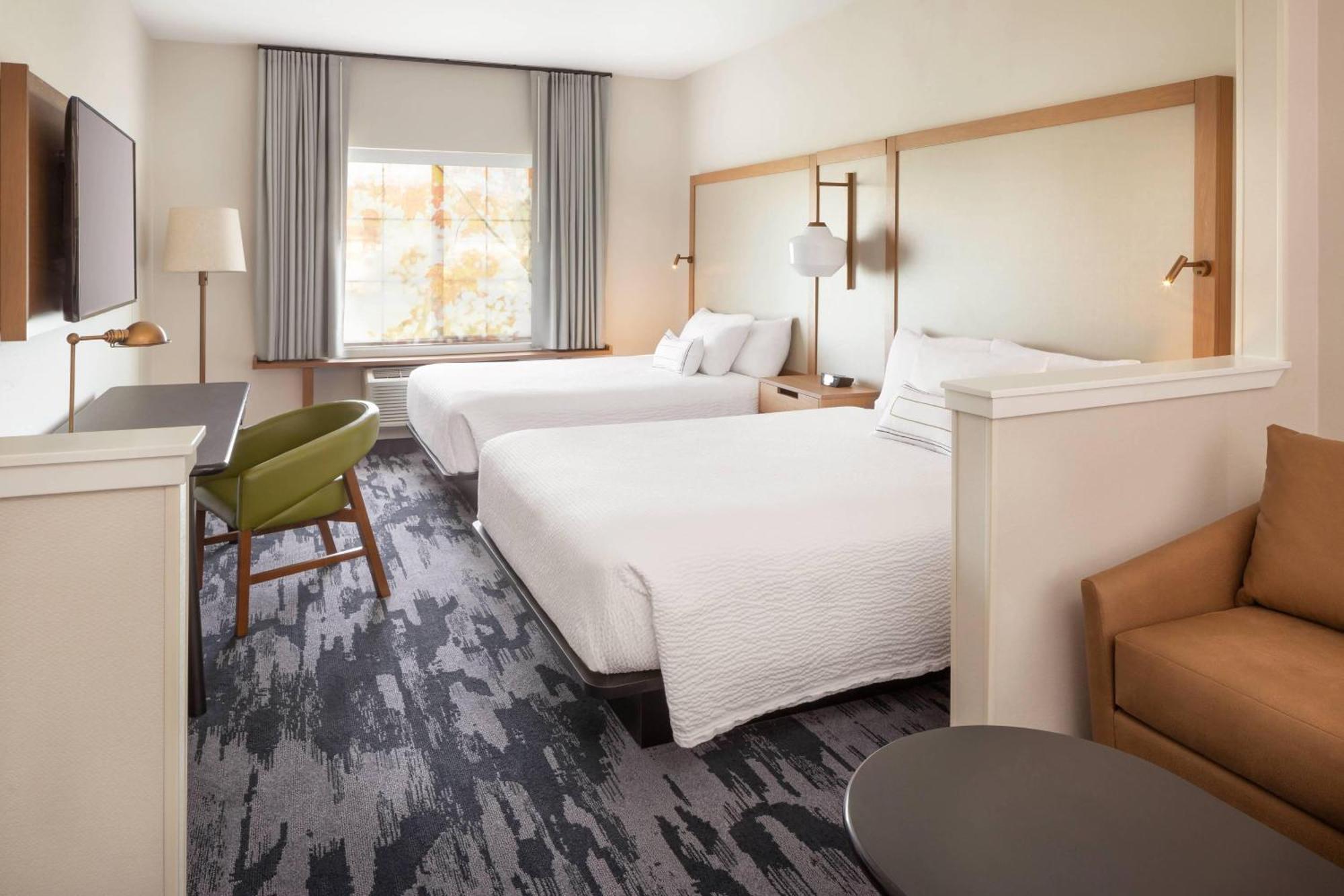 Hotel Fairfield And By Marriott American Canyon 3*