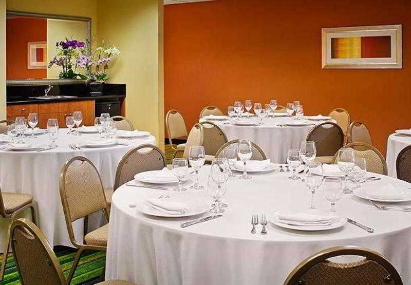 Hotel Fairfield And By Marriott American Canyon